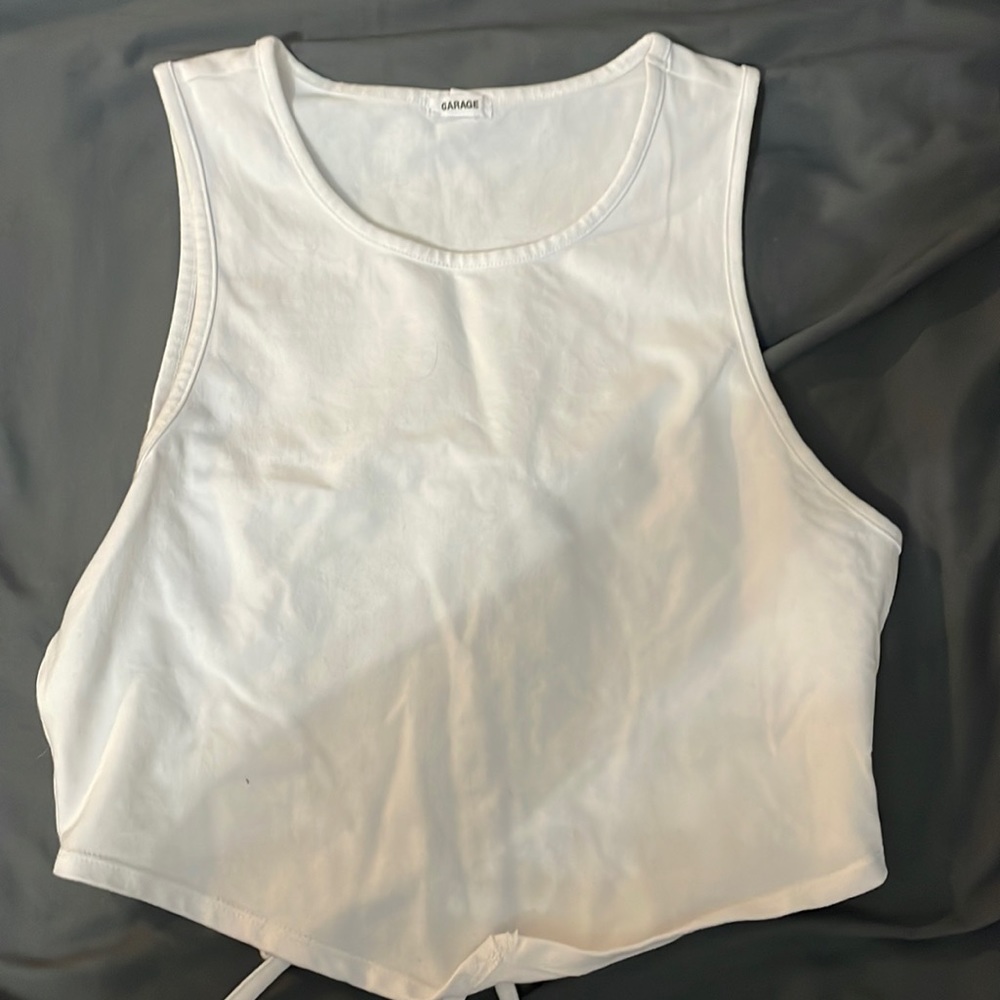 White tank